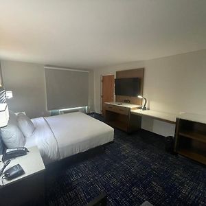 King Room Mobility accessible